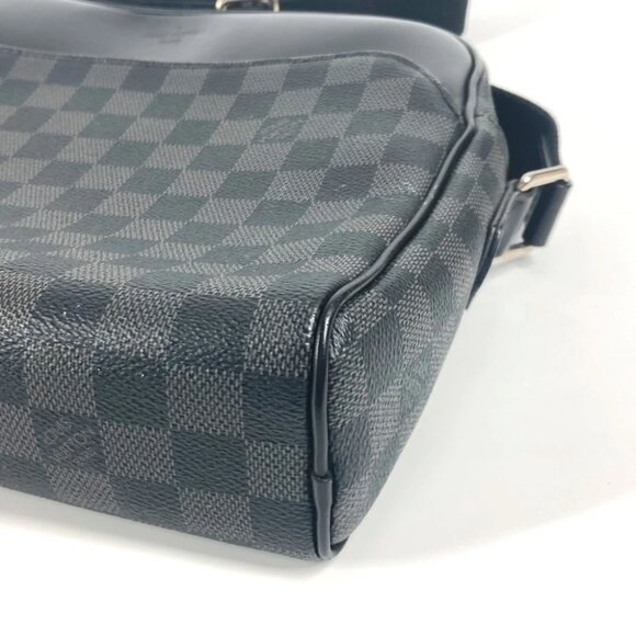 LOUIS VUITTON N41408 Damier Graphite Dayton PM Messenger Shoulder Bag Black - Picture 13 of 15